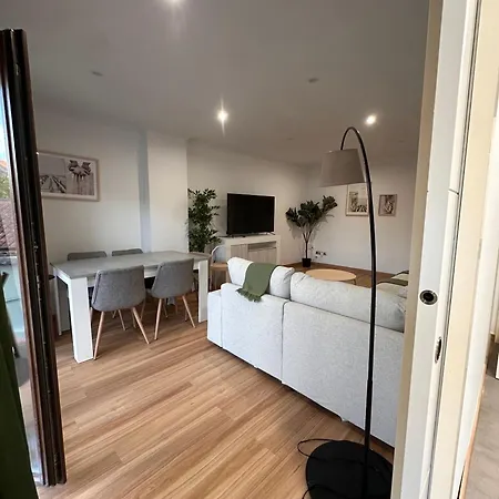 Loira 8 Personas * Seixo